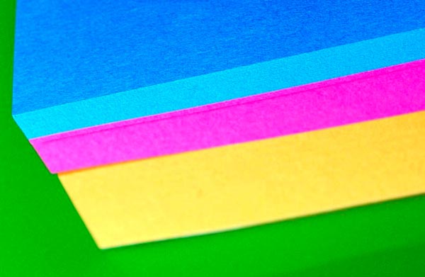 papel adhesivo