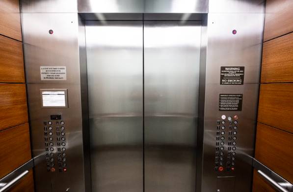 mantenimiento de ascensores