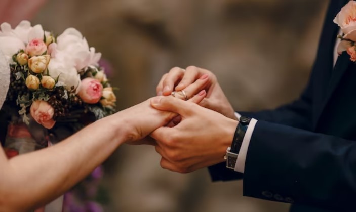 Matrimonios y divorcios